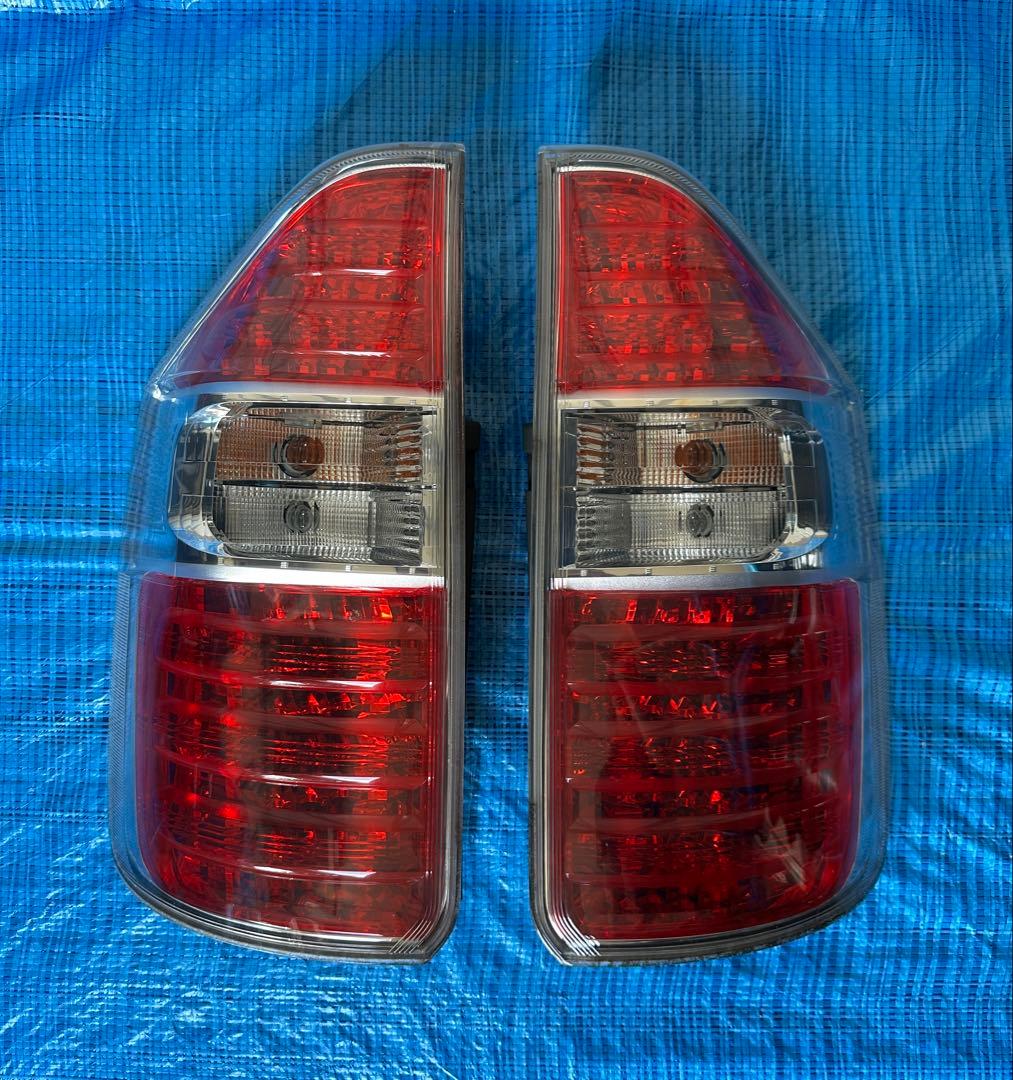 トヨタ ノア 70系 前期 純正テールランプ 左右セット 美品 - メルカリ