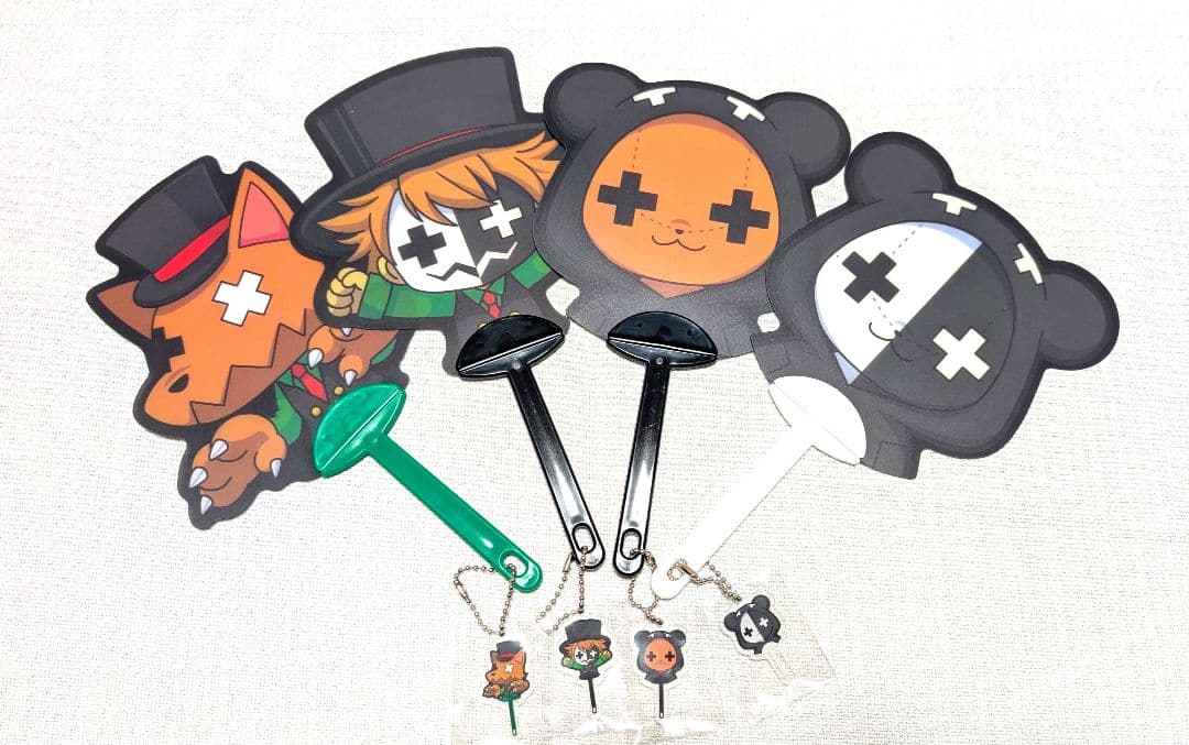 レトルトオンラインくじ レトロト G賞 チャーム付きダイカットうちわ