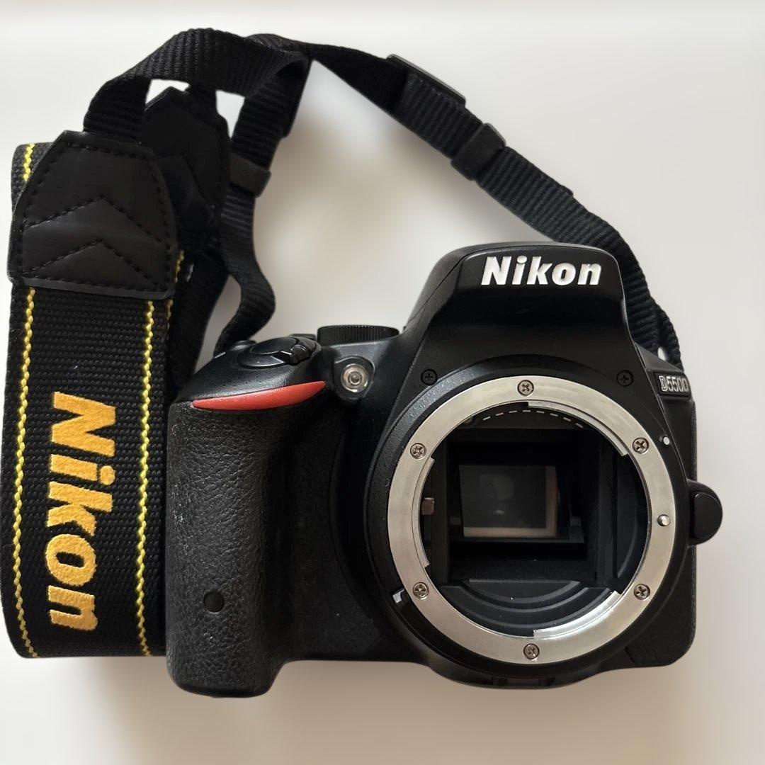 Nikon D5500 ボディのみ ブラック ショット数6710枚 - メルカリ