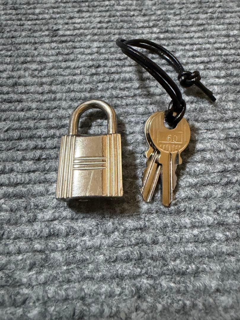 エルメス カデナ キー 60番 HERMES エルメス カデナ 60番 ゴールド 24Kメッキ 鍵付き 南京錠