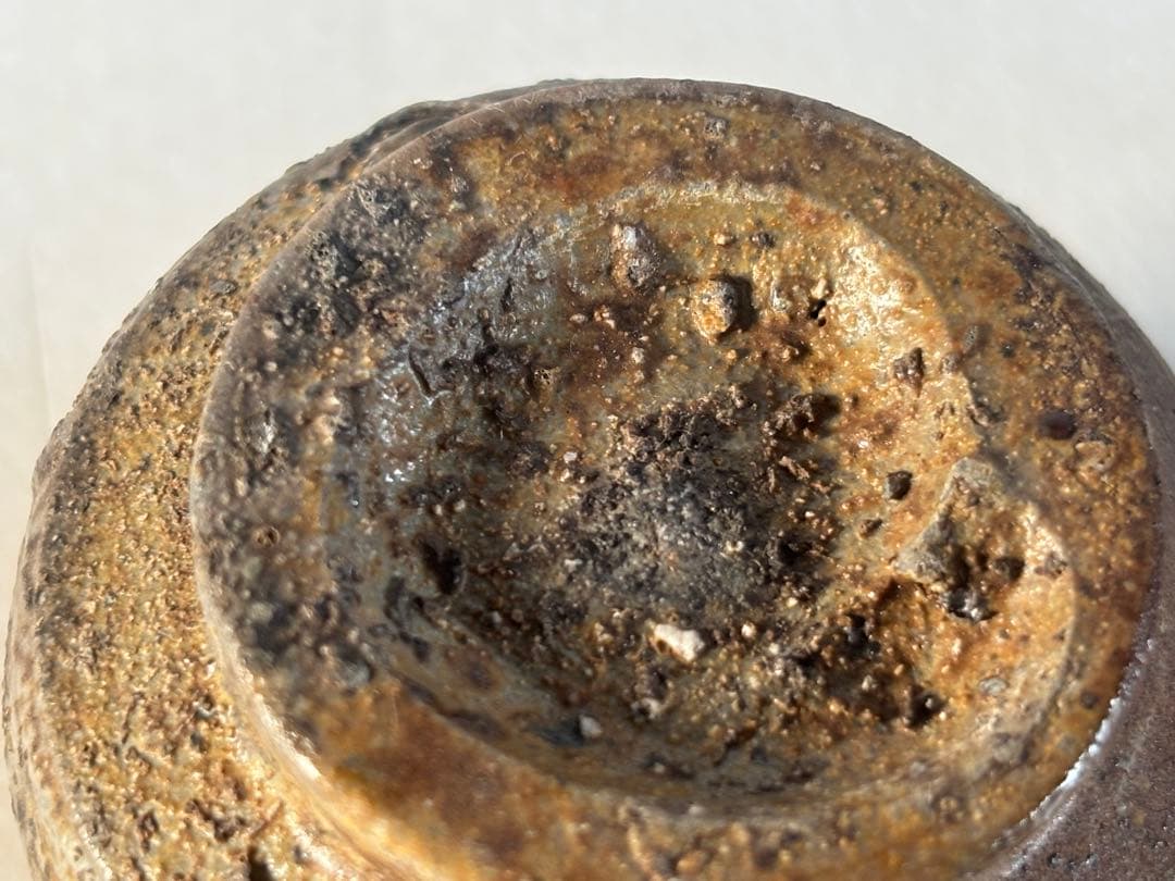 備前焼 小山末廣作 「備前窯変ぐい呑」 陶印有り