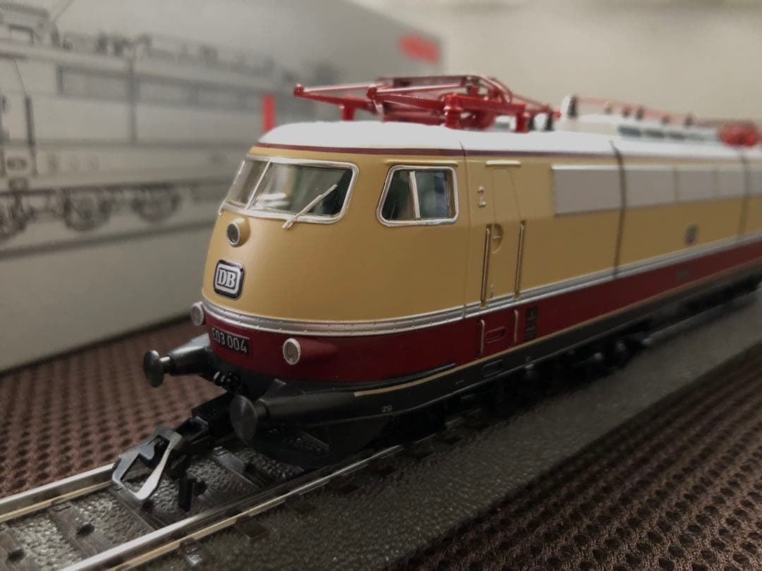 鉄道模型　メルクリン 39573 E103(03)TEE色　ドイツ　デジタル 鉄道模型 メルクリン 39573 E103(03)TEE色 ドイツ デジタル - メルカリ