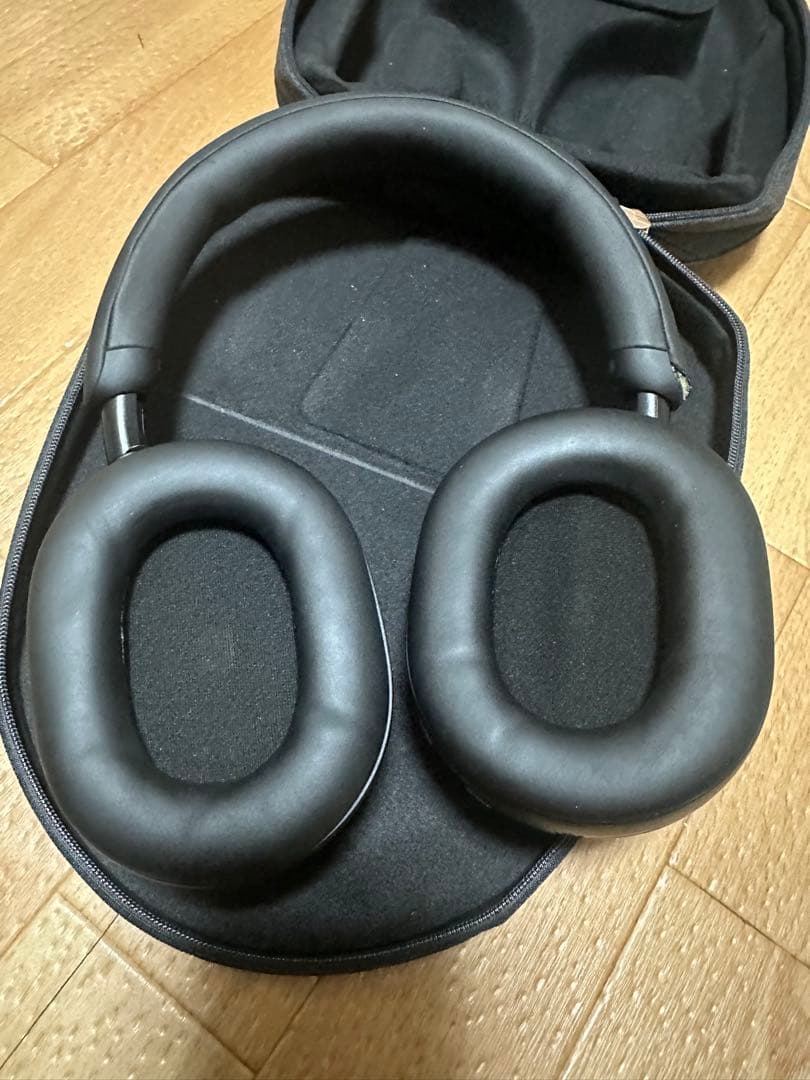 SONY WH-1000XMS ブラック ワイヤレスヘッドホン ケース付き SONY WH-1000XMS ブラック ワイヤレスヘッドホン ケース付き Amazon