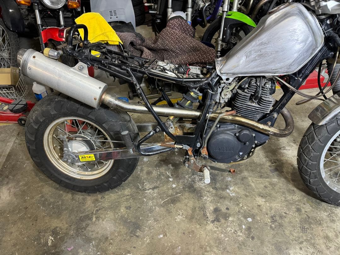 TW200 ロンスイ用 メーカー不明アップマフラー ワンオフ？ ロング