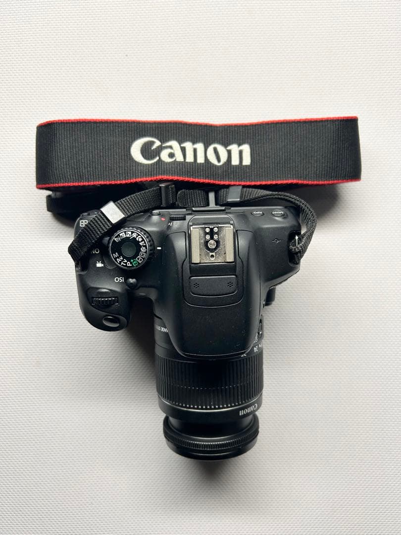 Canon EOS Kiss X6i カメラ 収納バッグ ストロボ 付き