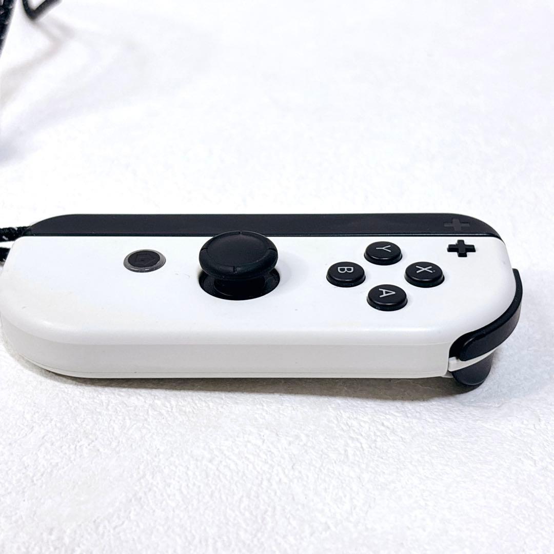 極美品 Nintendo Switch 純正ジョイコン右 ホワイト ストラップ付
