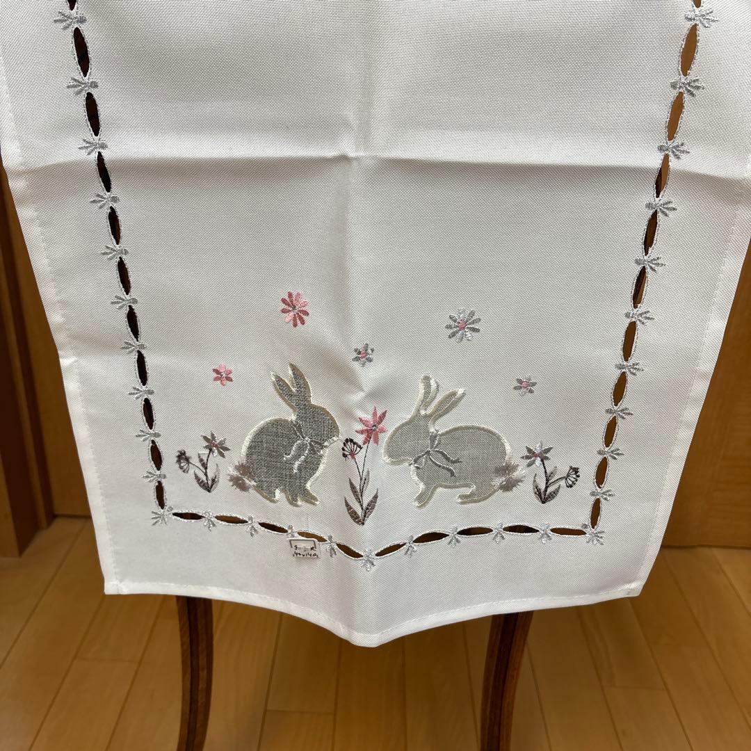新品未使用品 フランス テーブルクロス うさぎ Pâques イースター