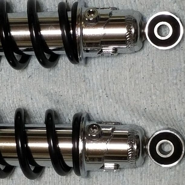 カワサキ W800 純正 リアサスペンション - メルカリ