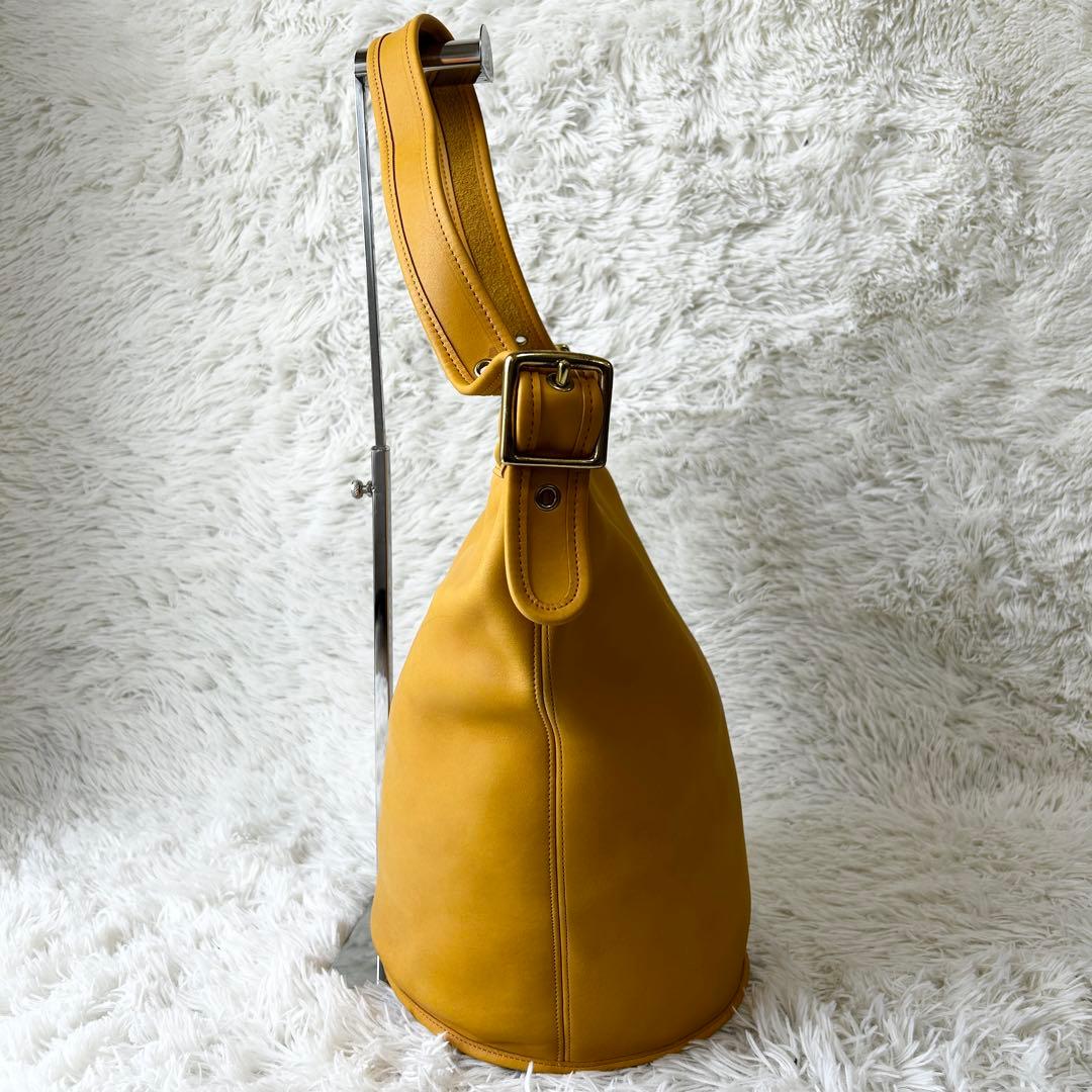 Vintage Coach XL Duffel Sac Yellow - メルカリ