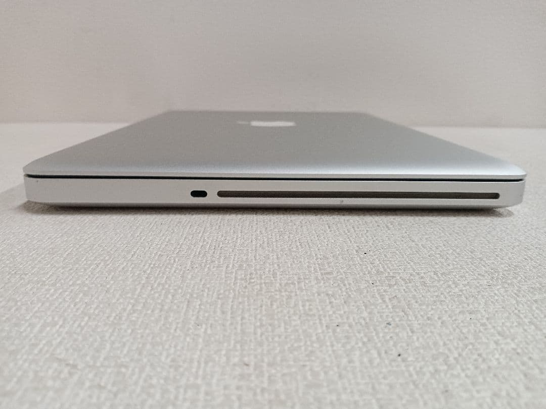 Ω MacBook A1278 2.4GHz i5 16GBストレージ無