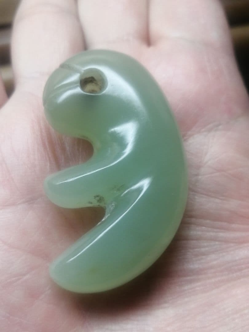 ★古墳期『糸魚川翡翠勾玉』出土品　5.50cm　『超琅玕翡翠』本物。儀式勾玉です