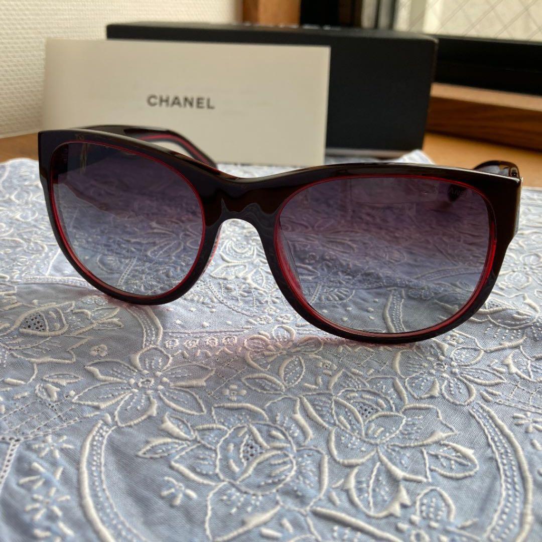 CHANEL シャネル サングラス　ユニセックス　《ケース、箱あり》