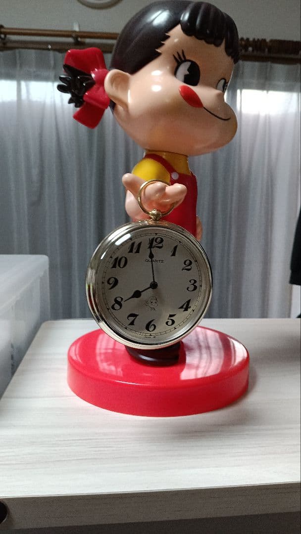 不二家抽選品ウオッチングペコちゃん - メルカリ