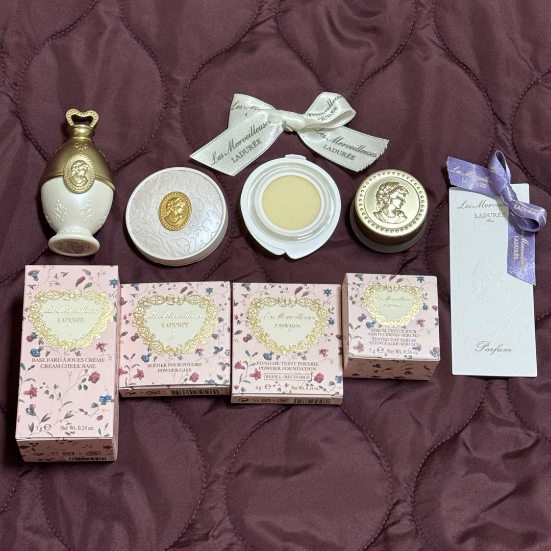ラデュレ　コスメ4点セット　＋　おまけ2点 レ・メルヴェイユーズ ラデュレ17年夏コスメ - 重ねて仕上がりが変化