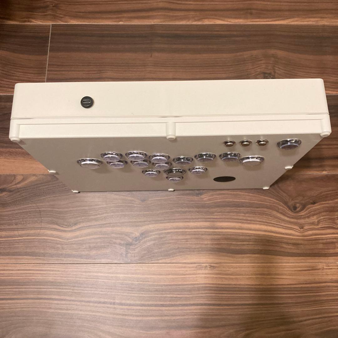 CPC-REV】左右反転レバーレスコントローラー(右手側移動ボタン) - メルカリ