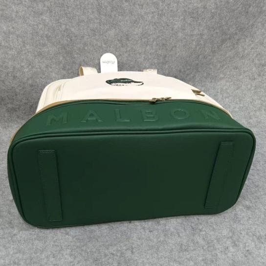 Malbon ゴルフ 衣類収納 バッグ 大容量 2ルーム設計 - メルカリ