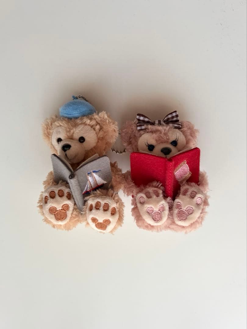 ダッフィー シェリーメイ ぬいぐるみバッジ オータムストーリーブック