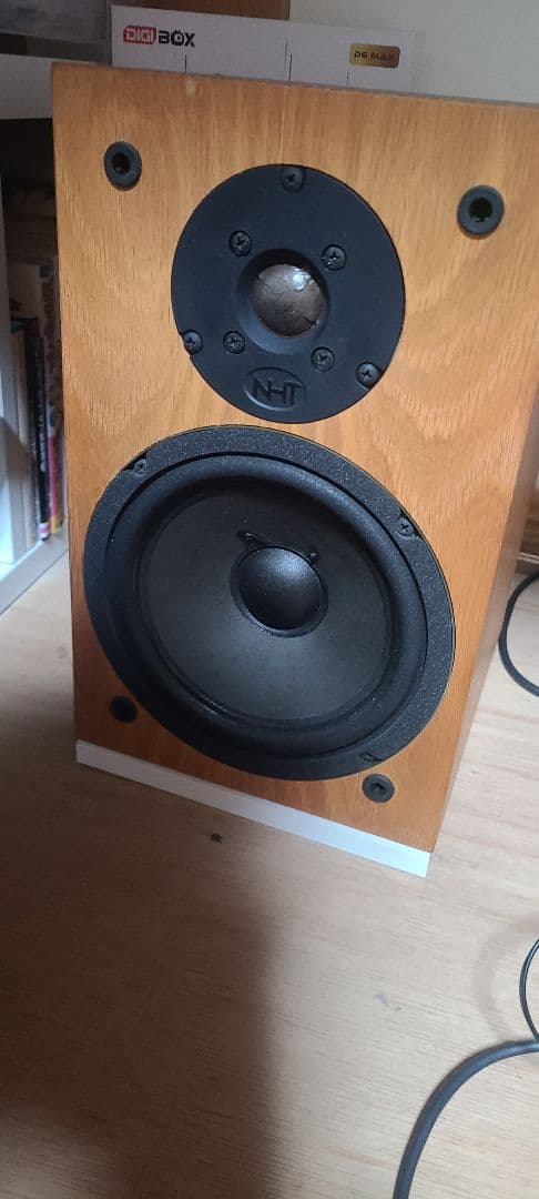 NHT スーパーワン　密閉型　定価69000円　1997年製　音に包まれる生活