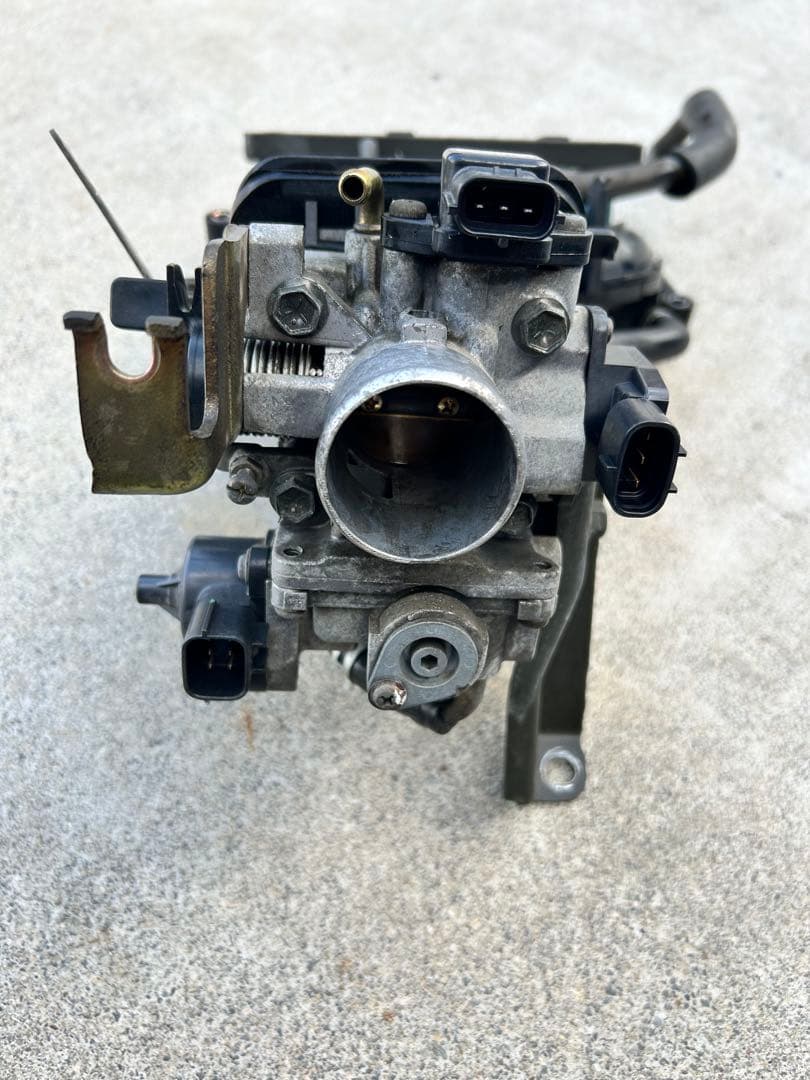 専用品 キャリー DA63T インテークマニホールド スロットルボディー