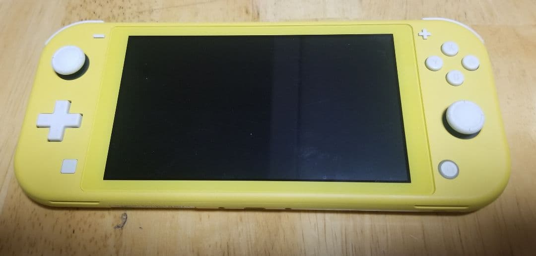 ダ*爵様 Nintendo Switch Lite イエロー　ジャンク品 本体のみ・ジャンク品】初期化済み Nintendo Switch Lite イエロー