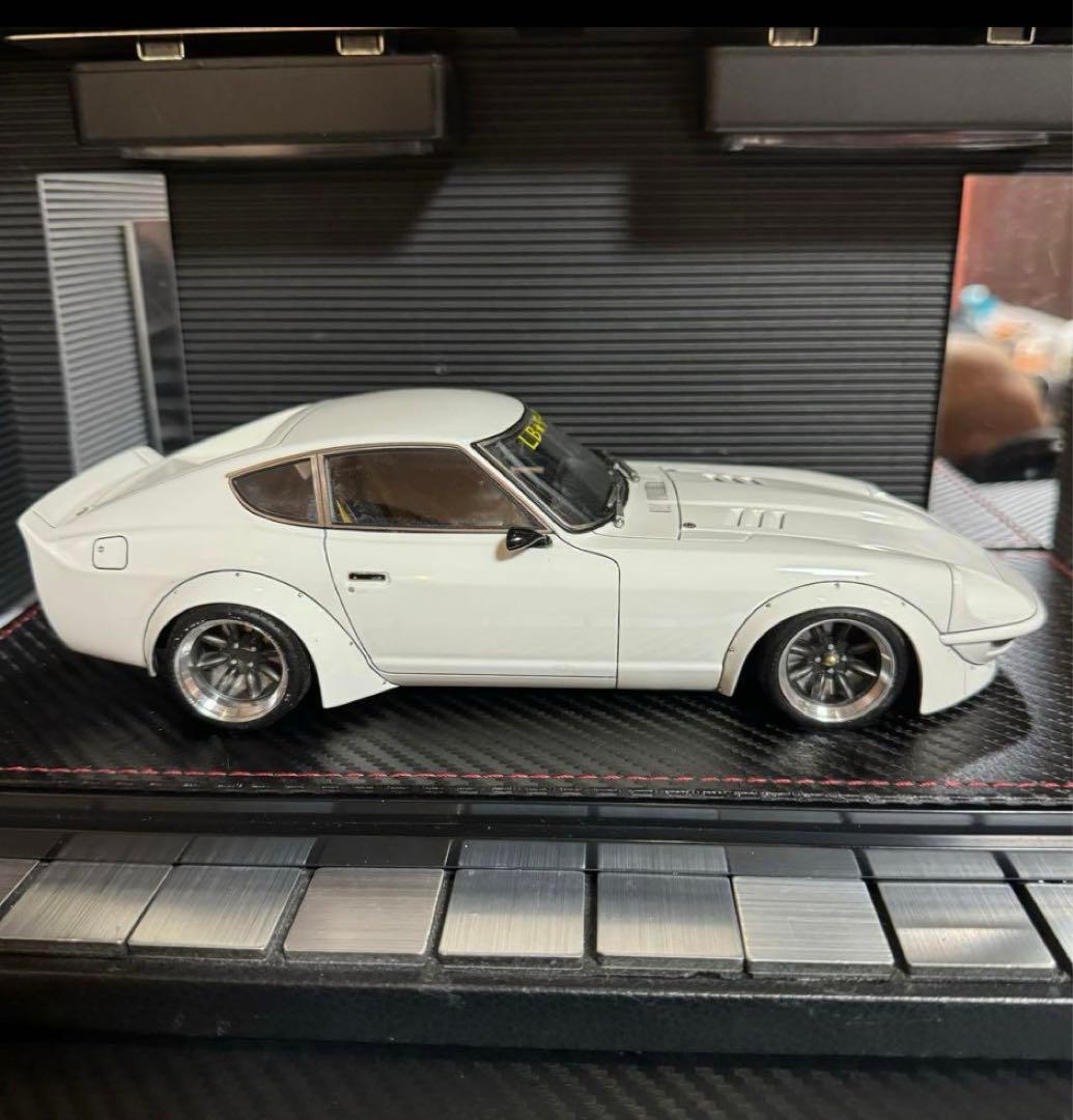 イグニッションモデル1/18LB−WORKSフェアレディZ (S30)カスタム品