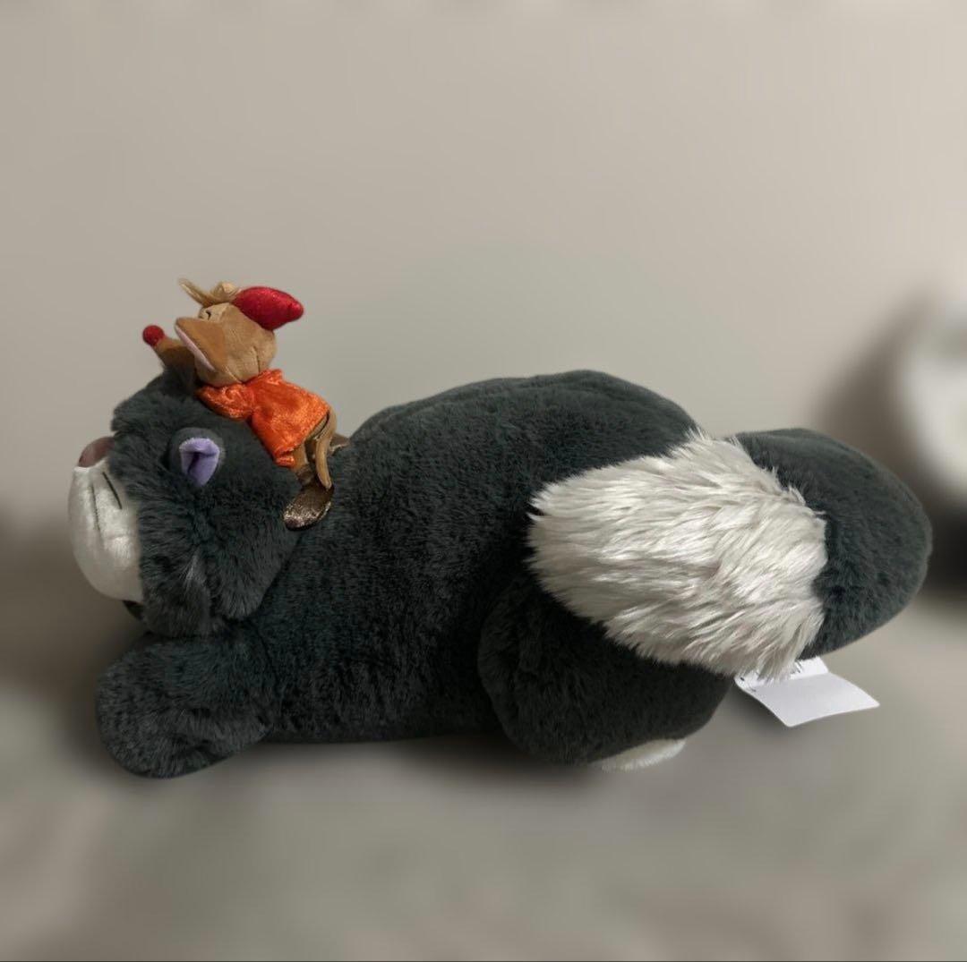 ディズニー ルシファーぬいぐるみ 最安値！！ - メルカリ