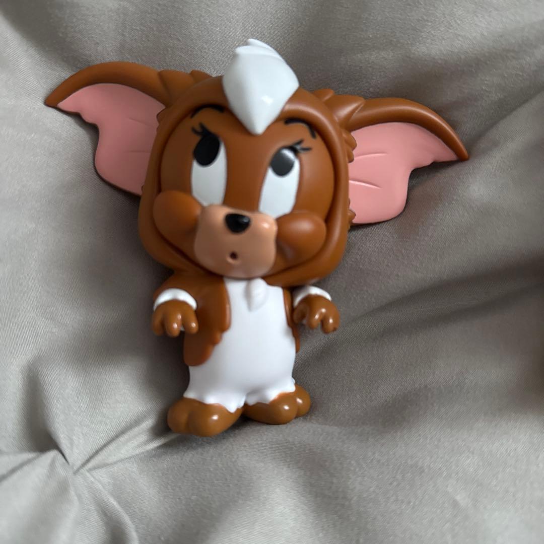 ぺ*ぬ様 ワーナー100周年 トムとジェリー フィギュア 楽天市場】トムとジェリー ワーナー100周年シリーズ 雨に唄えば 完成品