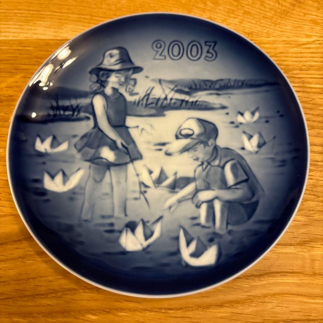 ビングオーグレンダール チルドレンズ デイプレート 2003年 イヤー