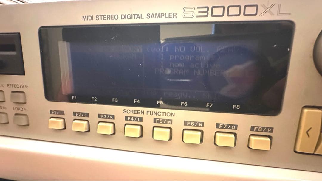 s*o様 AKAI S3000XL 電源ok ケーブル付 ジャンク扱い サンプラの通販は