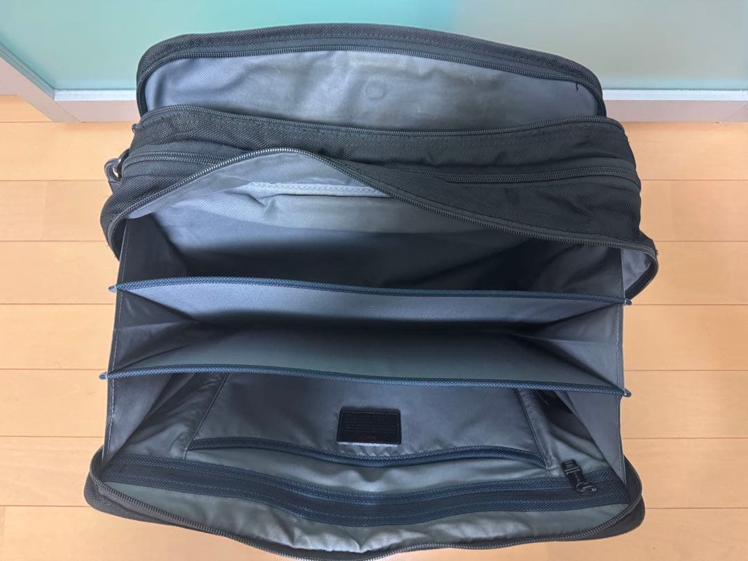 TUMI 26141D2 エキスパンダブルオーガナイザーコンピューターブリーフ