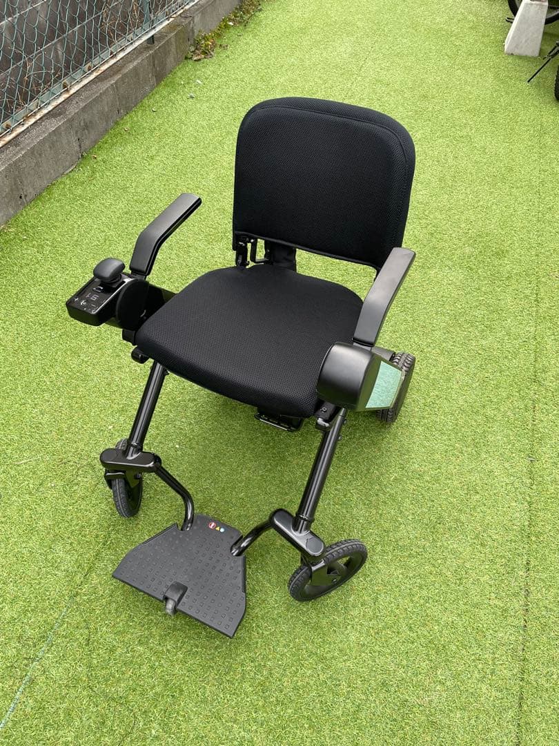 WHILL Model F 電動車椅子 ウィル　走行距離4km WHILL[ウィル]公式｜製品情報｜WHILL Model F | 近距離モビリティ 電動