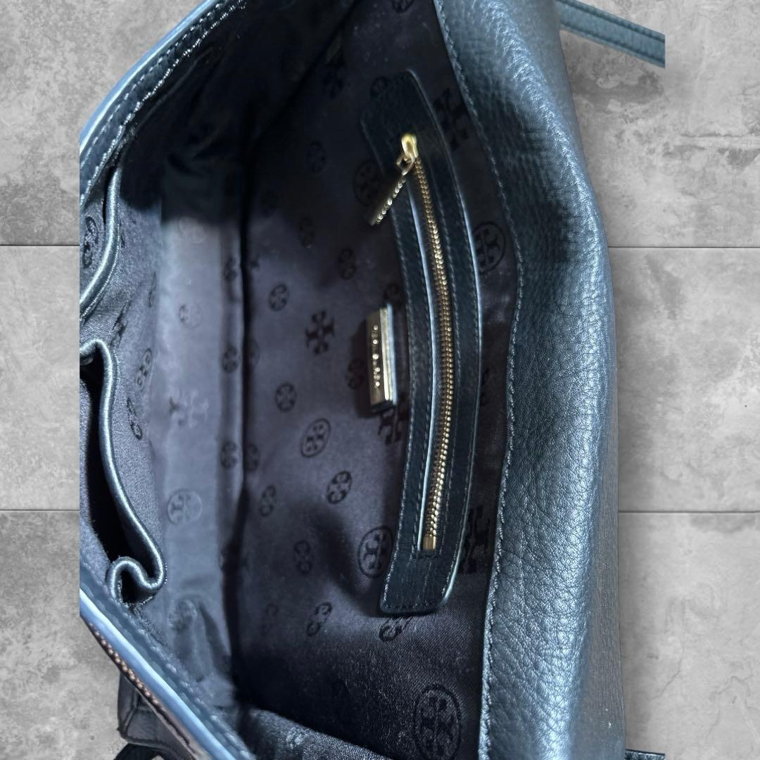 極美品✨トリーバーチ ショルダーバッグ シボ革 ビッグロゴ 型押し