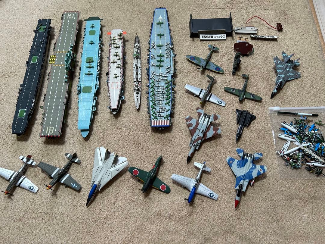 日本海軍　空母　飛行機　まとめ売り　模型　プラモデル 1/2000 第二航空戦隊セット（航空母艦蒼龍・飛龍）【4573630191036