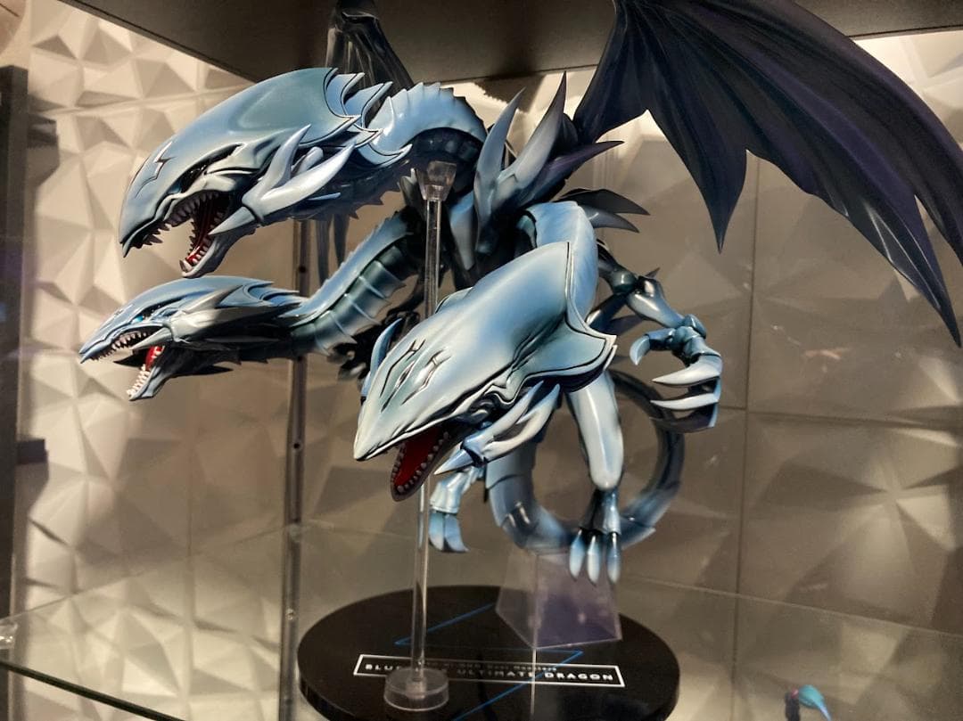 青眼の究極竜 フィギュア あみあみ　ブルーアイズ・アルティメットドラゴン 限定販売】遊☆戯☆王デュエルモンスターズ 青眼の究極竜 完成品