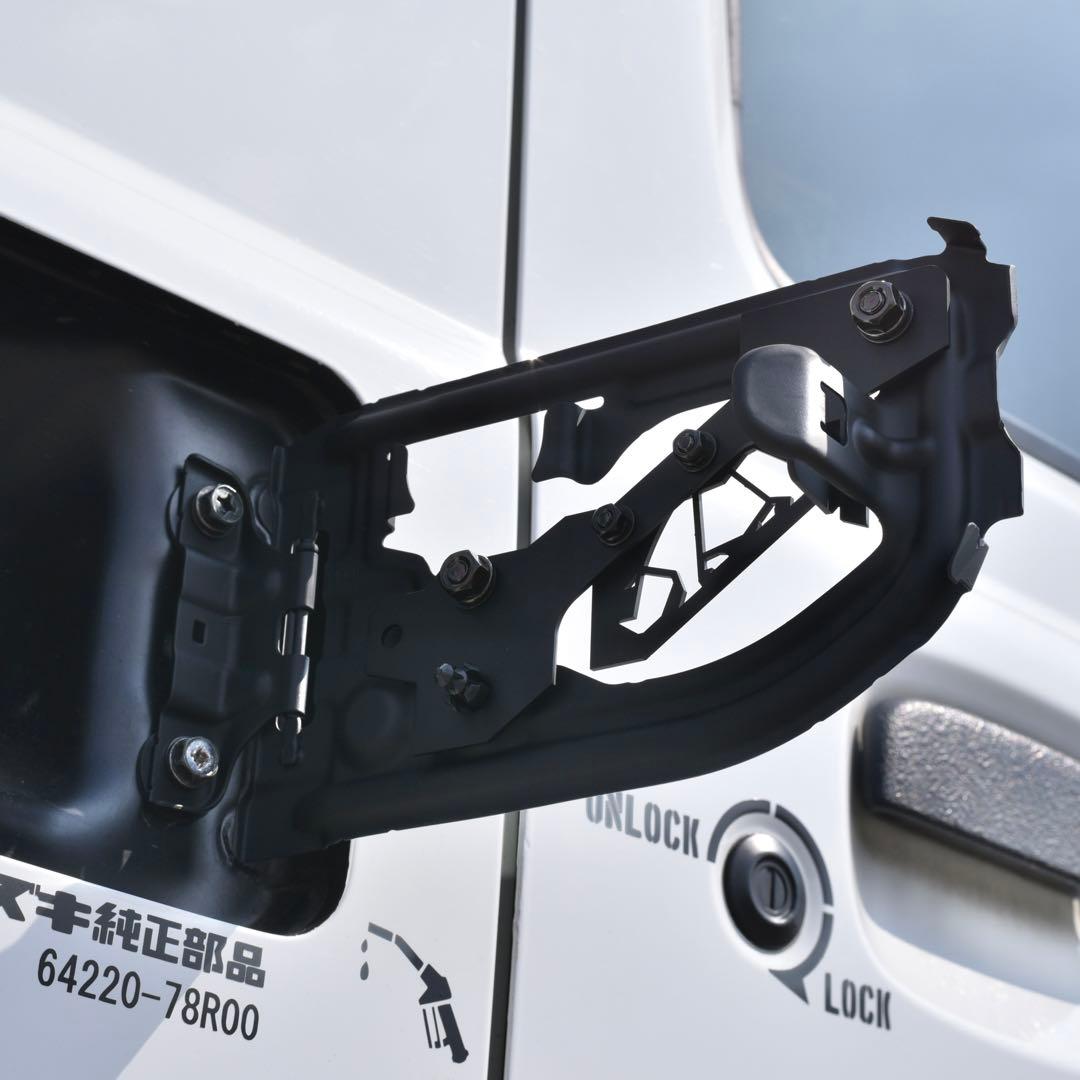 JB64ジムニーJB74シエラ用前向きサイVerスケルトン型燃料リッド - メルカリ