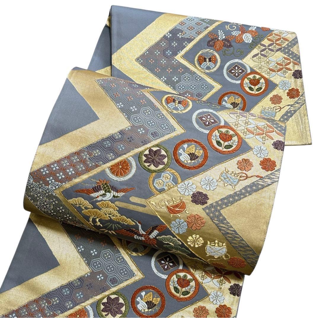 A6袋帯 六通柄 唐織 金糸 丸に花柄 鳥 正絹 着物 - メルカリ