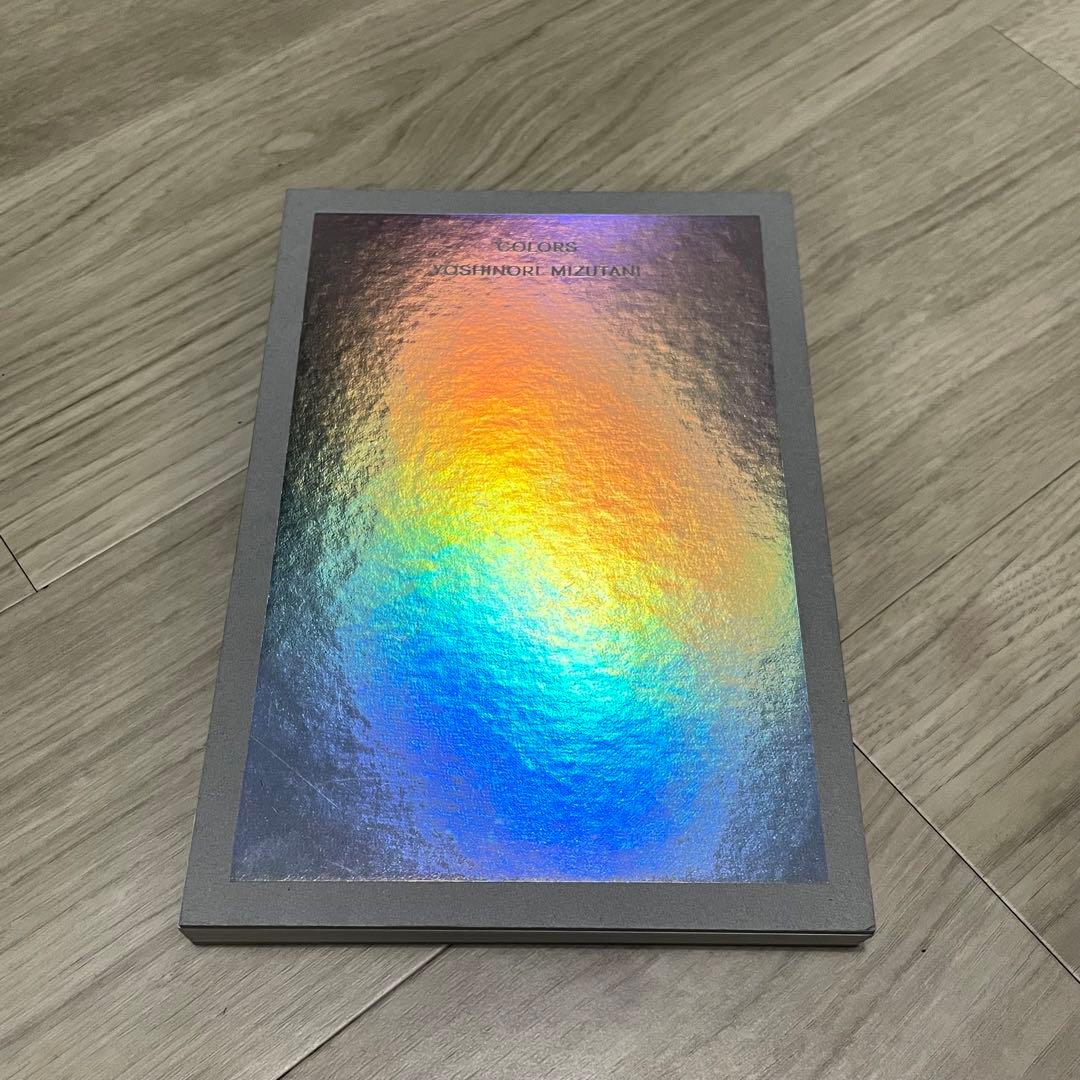 Colors Yoshinori Mizutani 水谷吉法