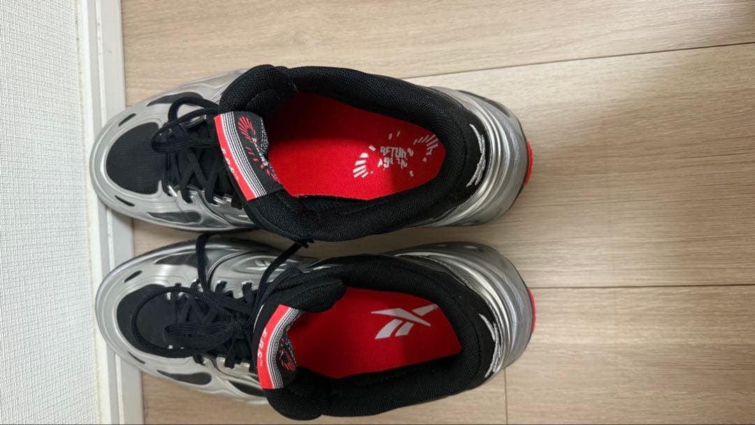 【最終値下げ】Reebok engine A 26.5cm