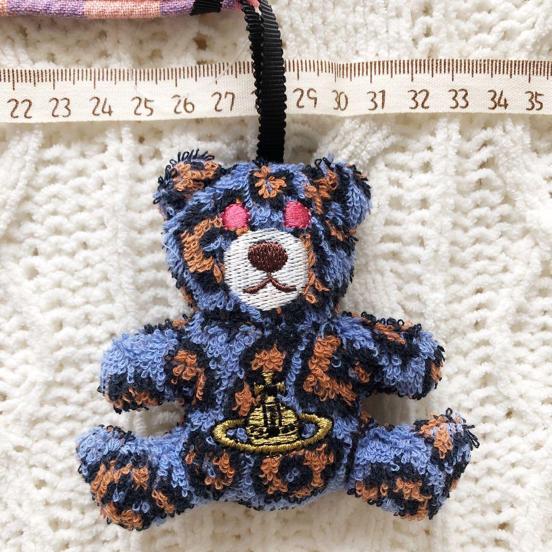 ヴィヴィアンウエストウッド ☆ タオルハンカチ くまチャーム付き