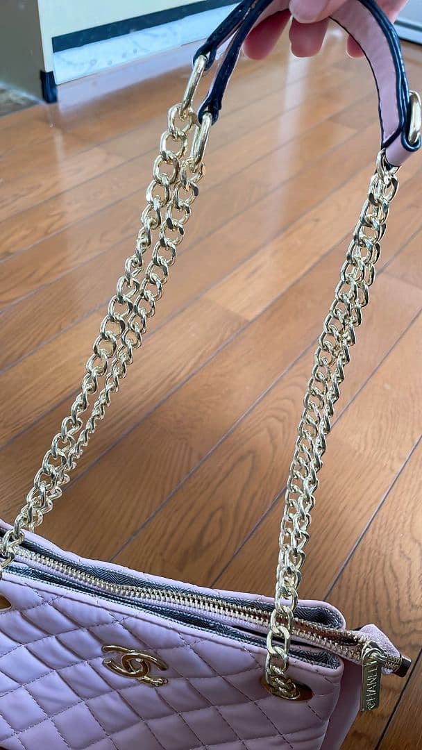 週末値下げ！CHANELピンク マトラッセ キルティング トートバッグ