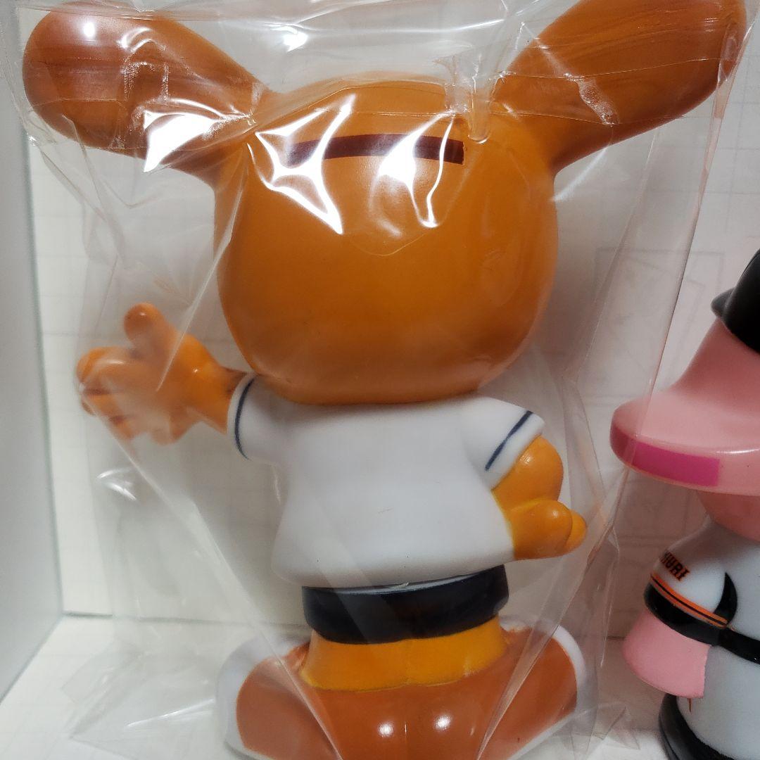 読売ジャイアンツジャビット君さとちゃんソフビ貯金箱セットです