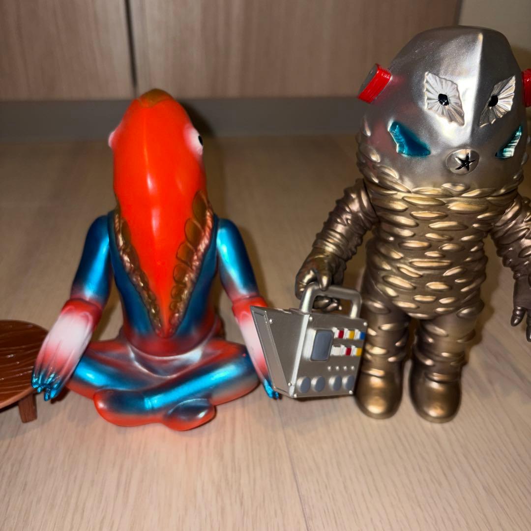 ブルマァク メトロ聖人、DIDOO ザラブ星人 3月1日(金)より販売開始】【ブルマァク】ザラブ星人(メタリックブルー