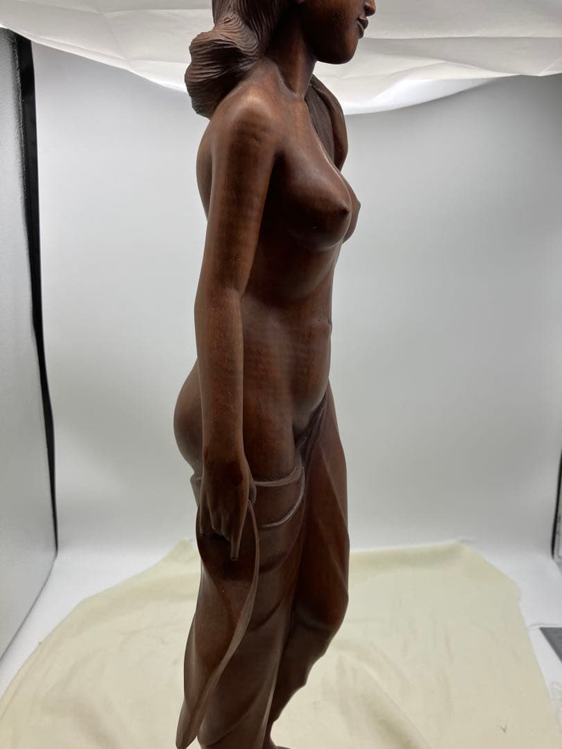 木彫り 木製 女性像 裸婦像 置物 オブジェ　バリ 工芸品　裸体