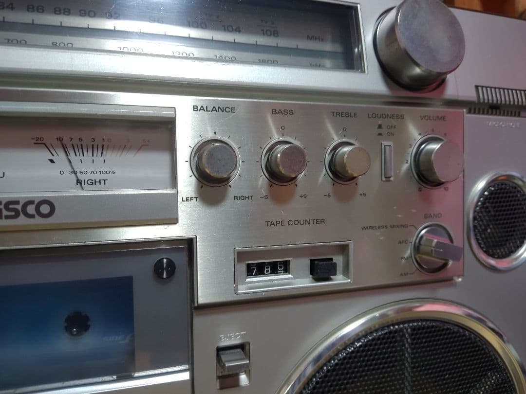 onih0926　高級バブルラジカセ　メタルテープ対応TRK-8600rm