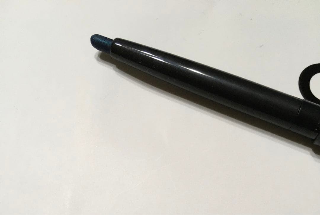 CHANEL 「鏡、アイライナー、リップ、ラッピング箱、リボン」