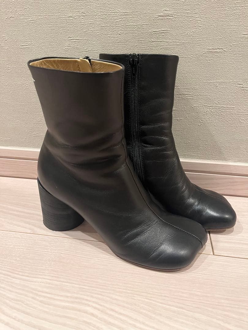 MM6ブラックレザーショートブーツ MM6 MAISON MARGIELA シューズ | ショートブーツ ブラック メンズ | YOOX