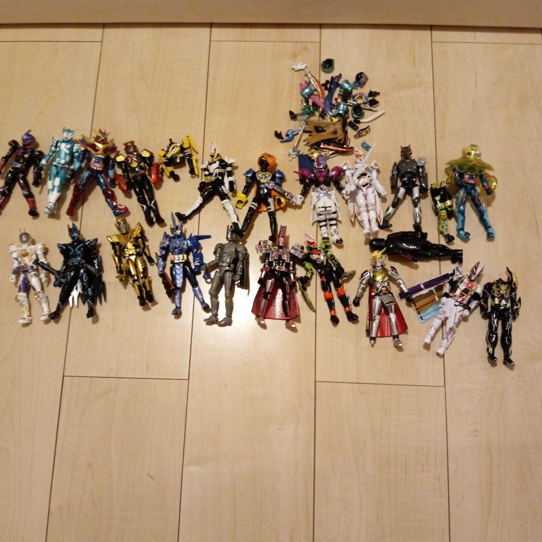 仮面ライダー 装動25体セット 装動 仮面ライダーゼッツ AGT2｜発売日：2025年12月1日｜バンダイ