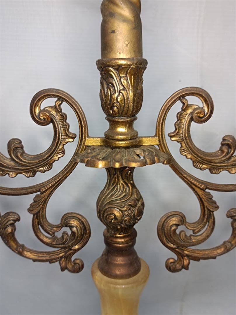 八6564] 真鍮製 大理石 燭台 キャンドルスタンド