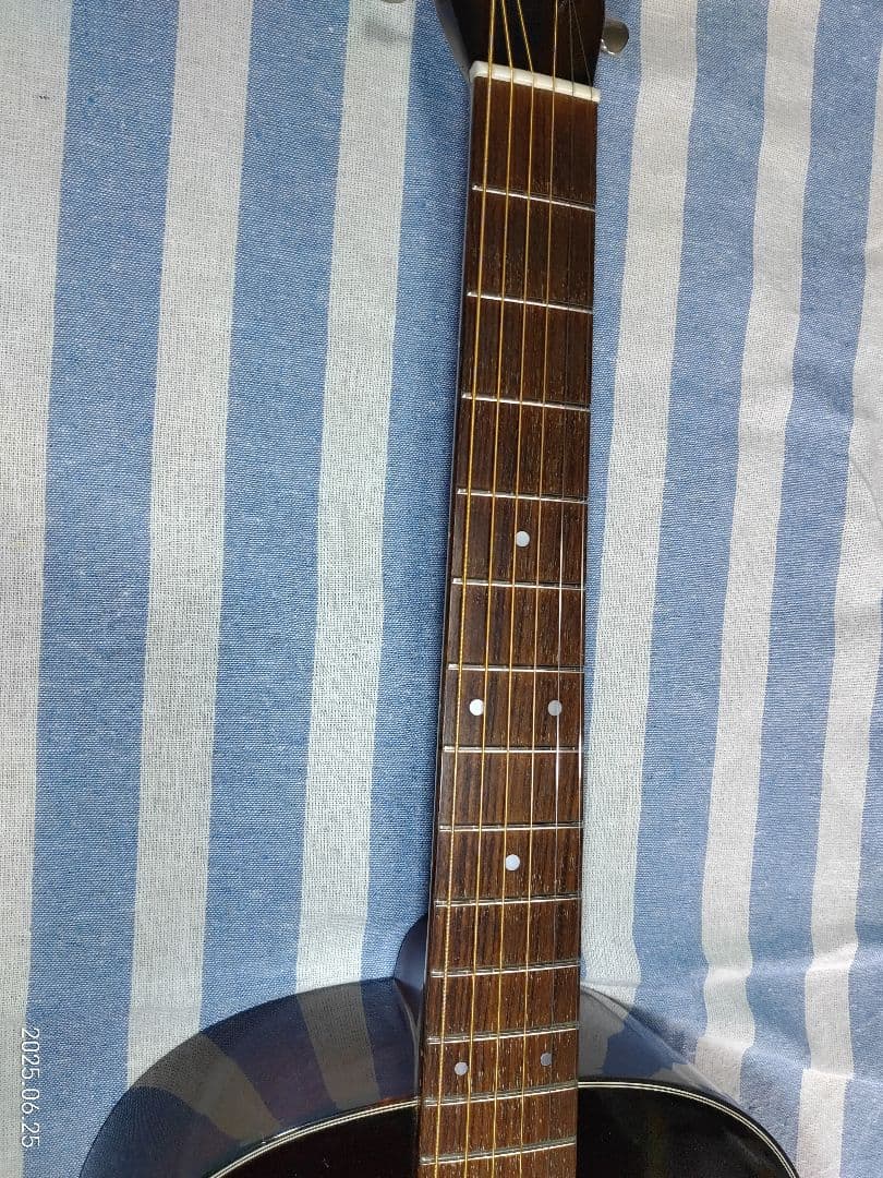 Morrisの12フレットジョイントのNYスタイルギターMY-601tsです