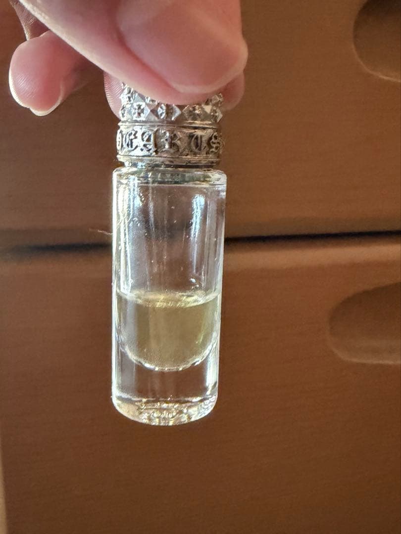 クロムハーツ 香水 22＋ 残量半分 - メルカリ